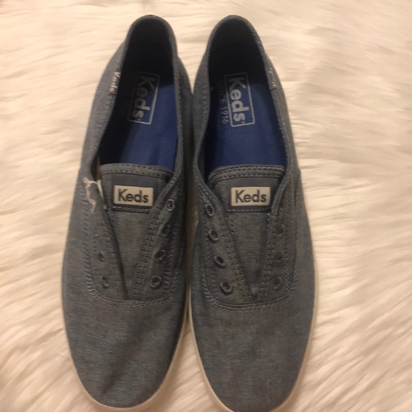 Keds Chambray Slip-Ons - Picture 2 of 8